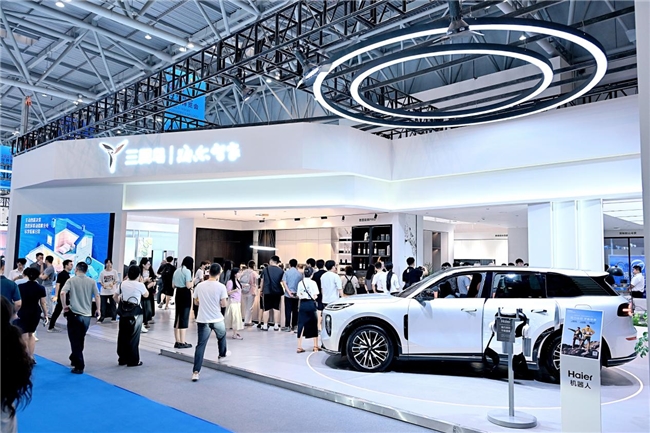 把家装进车里！三翼鸟智博会展示人-车-家互联生态