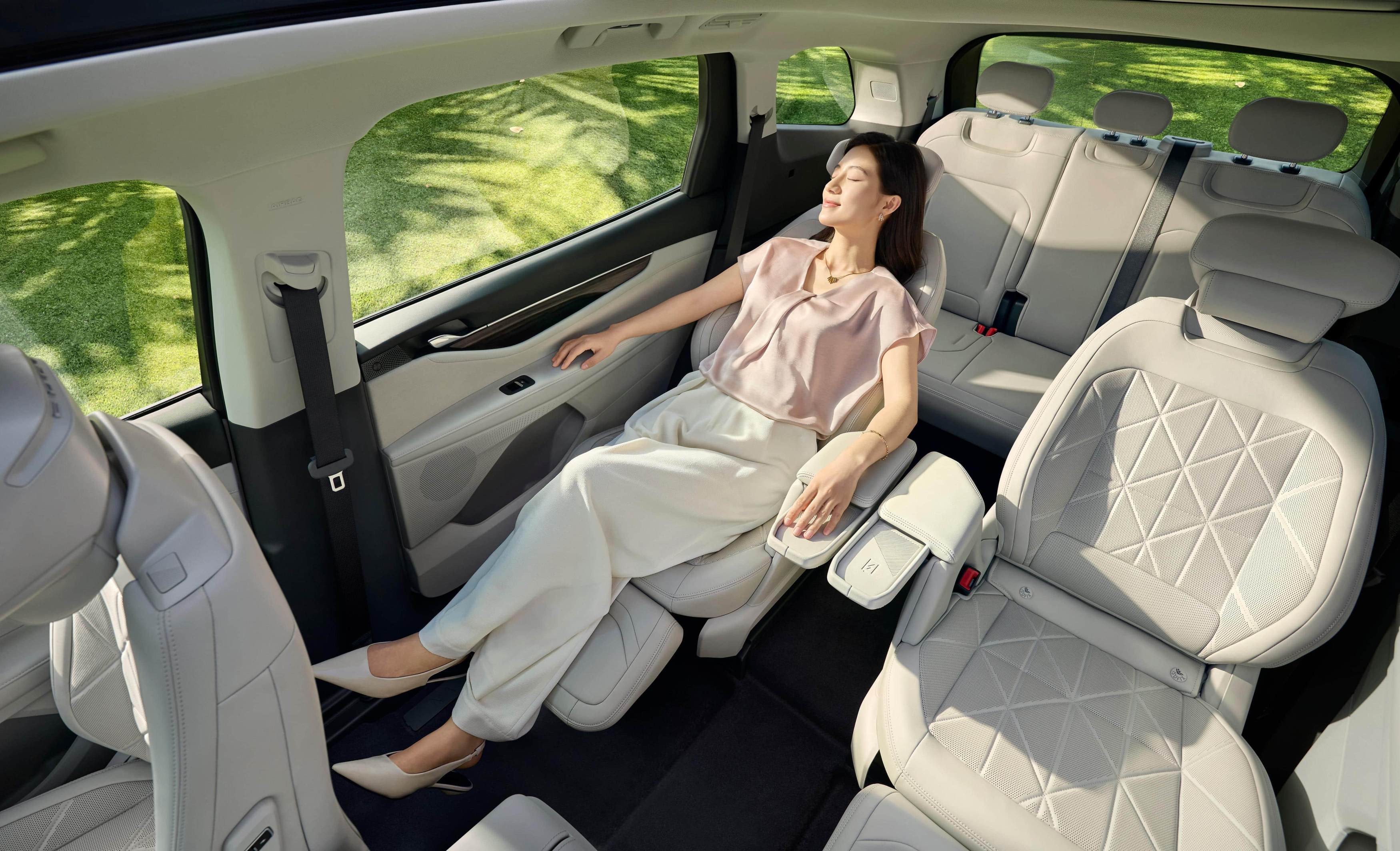 2026款福特锐界L上市二排头等舱豪华升级主力车型加配不加价